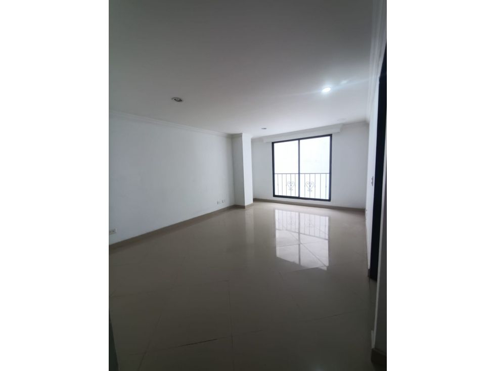 Apartamento en arriendo Antioquia Medellín La Floresta 85 m2 Habitaciones 3 Baños 2 Garajes 1 Precio $2200000