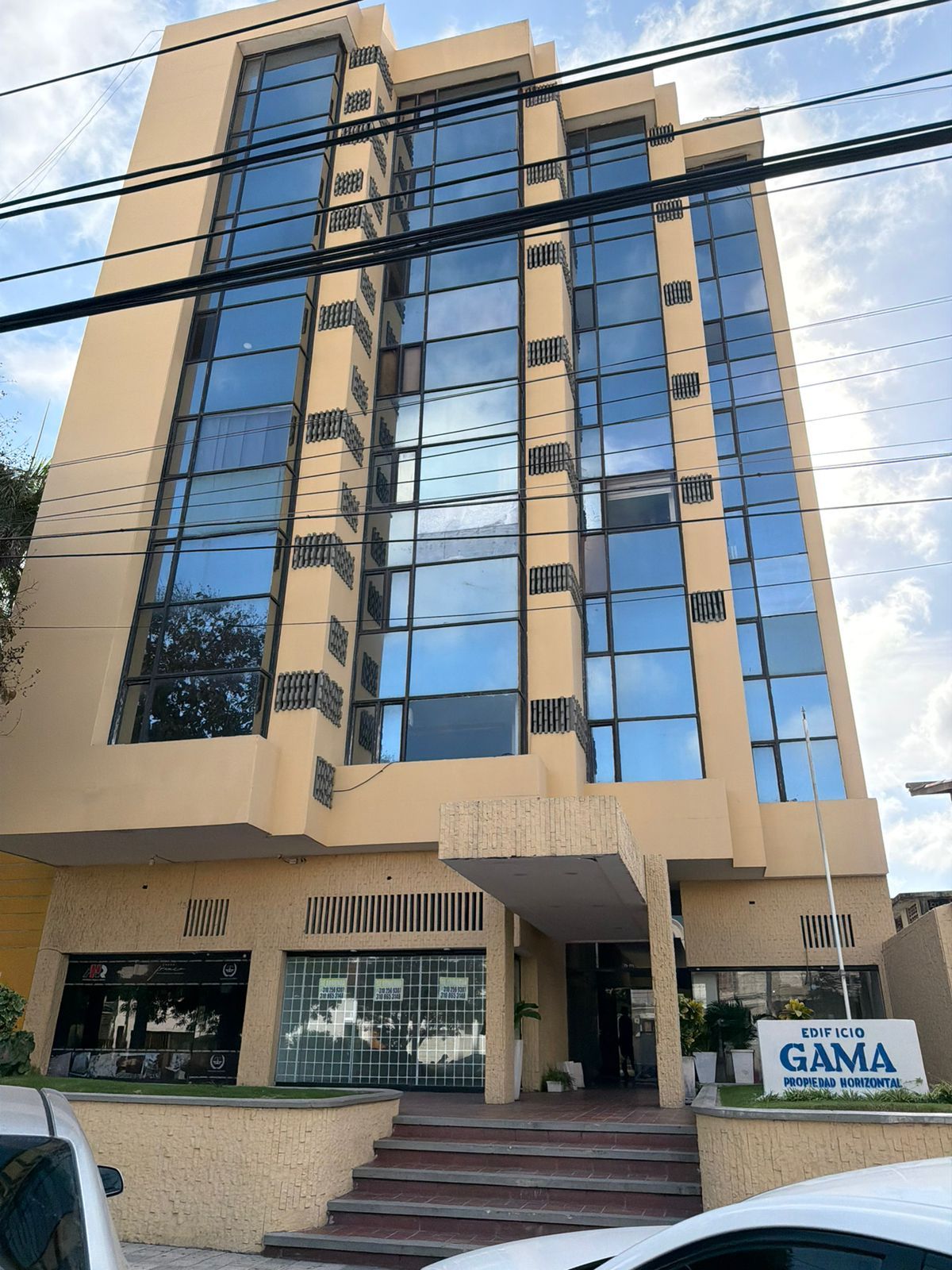 Oficina en arriendo o venta Atlántico Barranquilla El Prado 37 m2 Habitaciones 0 Baños 2 Garajes 1 Precio venta $110000000 Precio arriendo $1261000