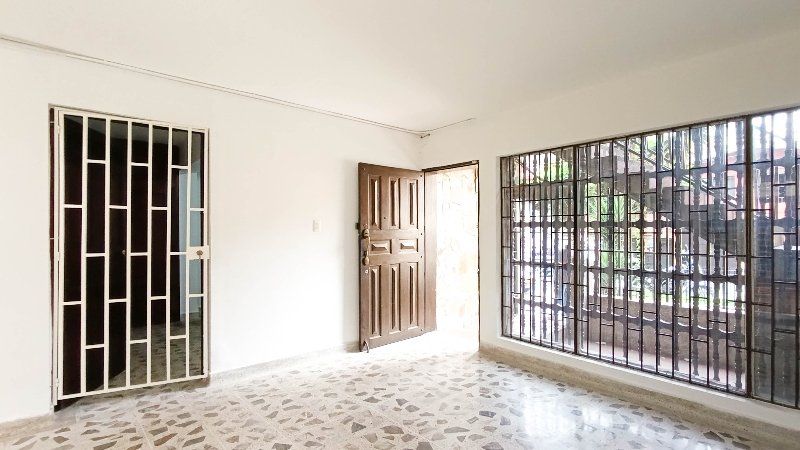 Casa en arriendo Antioquia Medellín Santa Monica 205 m2 Habitaciones 5 Baños 3 Garajes 1 Precio $4200000