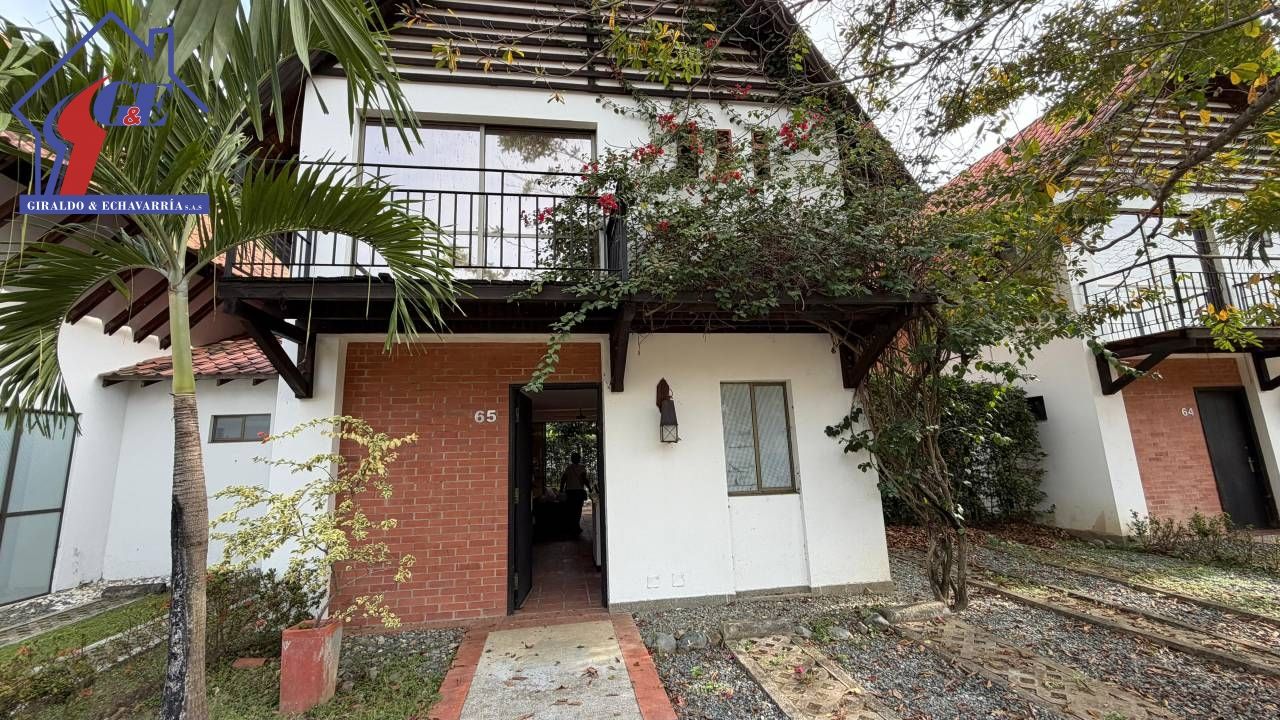 Casa en arriendo Antioquia Santafé De Antioquia Santafé De Antioquia 128 m2 Habitaciones 3 Baños 2 Garajes 2 Precio $5500000