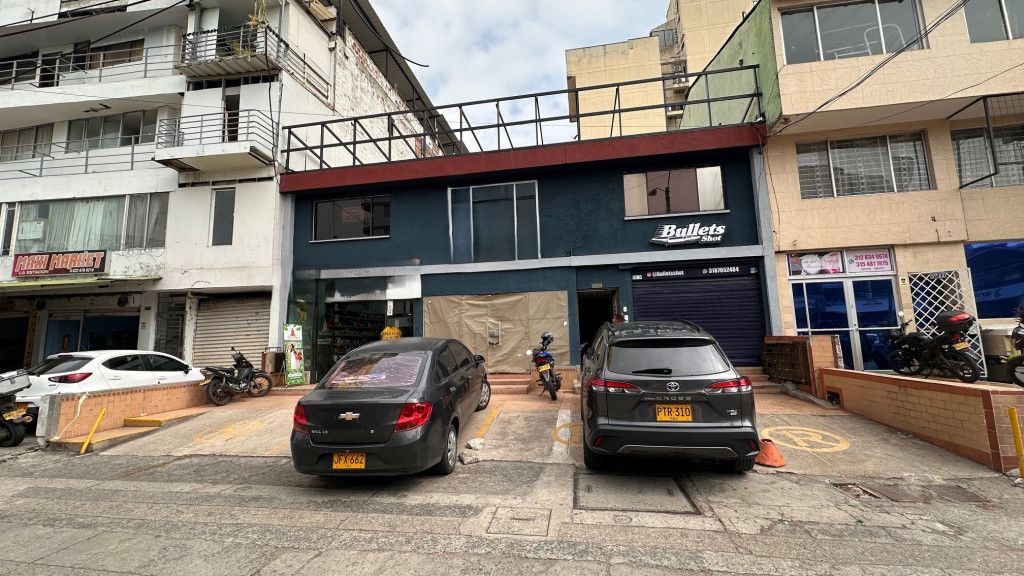 Oficina en arriendo Valle Del Cauca Cali San Vicente 90 m2 Habitaciones 0 Baños 2 Garajes 1 Precio $2750000