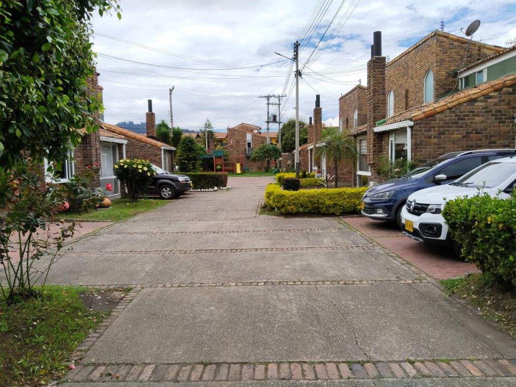 Casa en arriendo Cundinamarca Chía Cr Santa Clara 90 m2 Habitaciones 3 Baños 2 Garajes 1 Precio $2556000