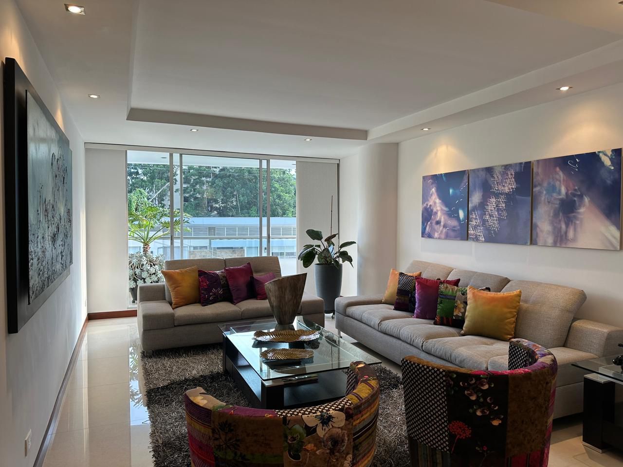 Apartamento en venta Risaralda Pereira Jardin De Velez Y Velez 192 m2 Habitaciones 3 Baños 4 Garajes 2 Precio $1100000000