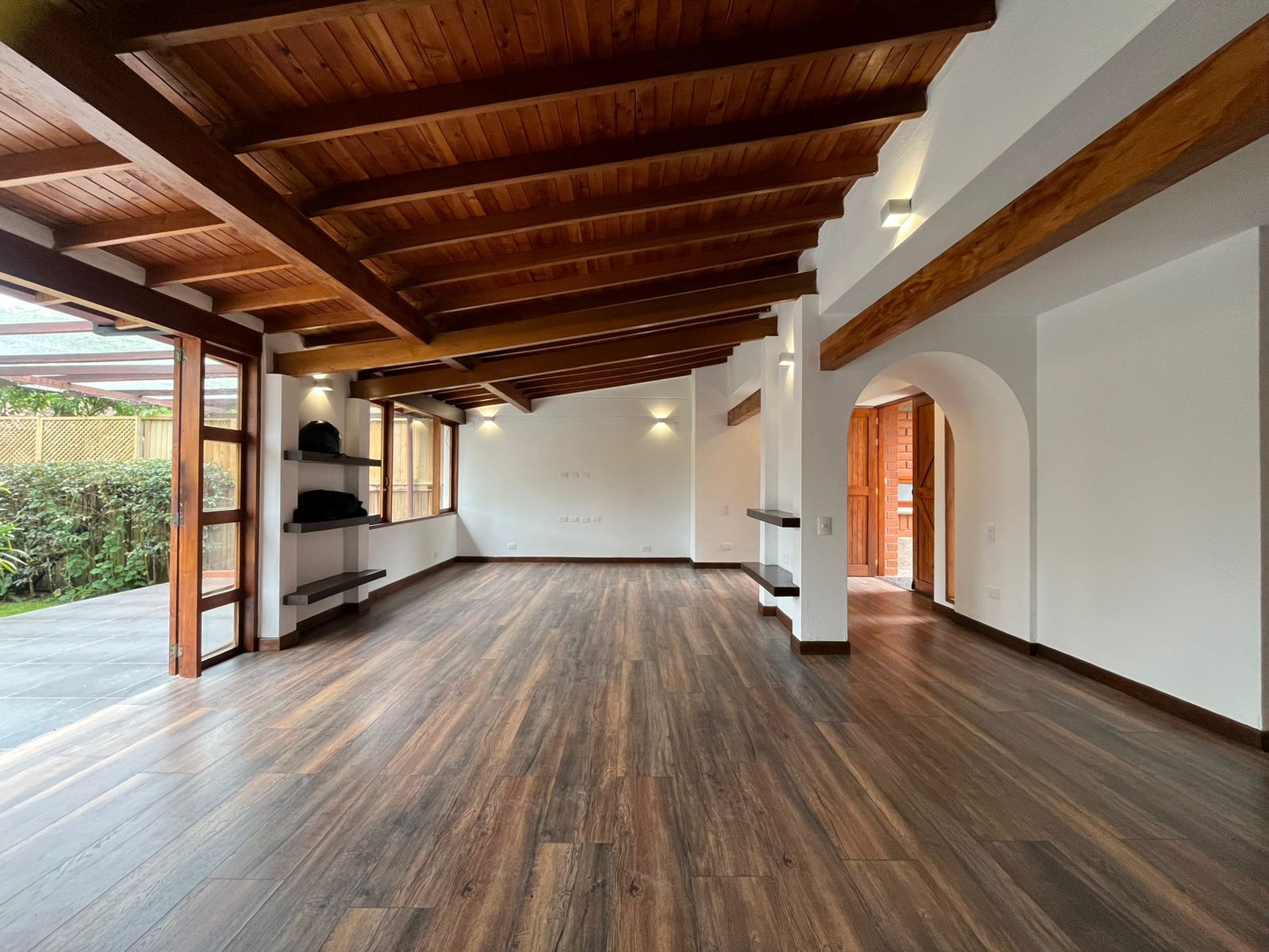 Casa en arriendo Antioquia El Retiro Centro 240 m2 Habitaciones 4 Baños 4 Garajes 2 Precio $7500000