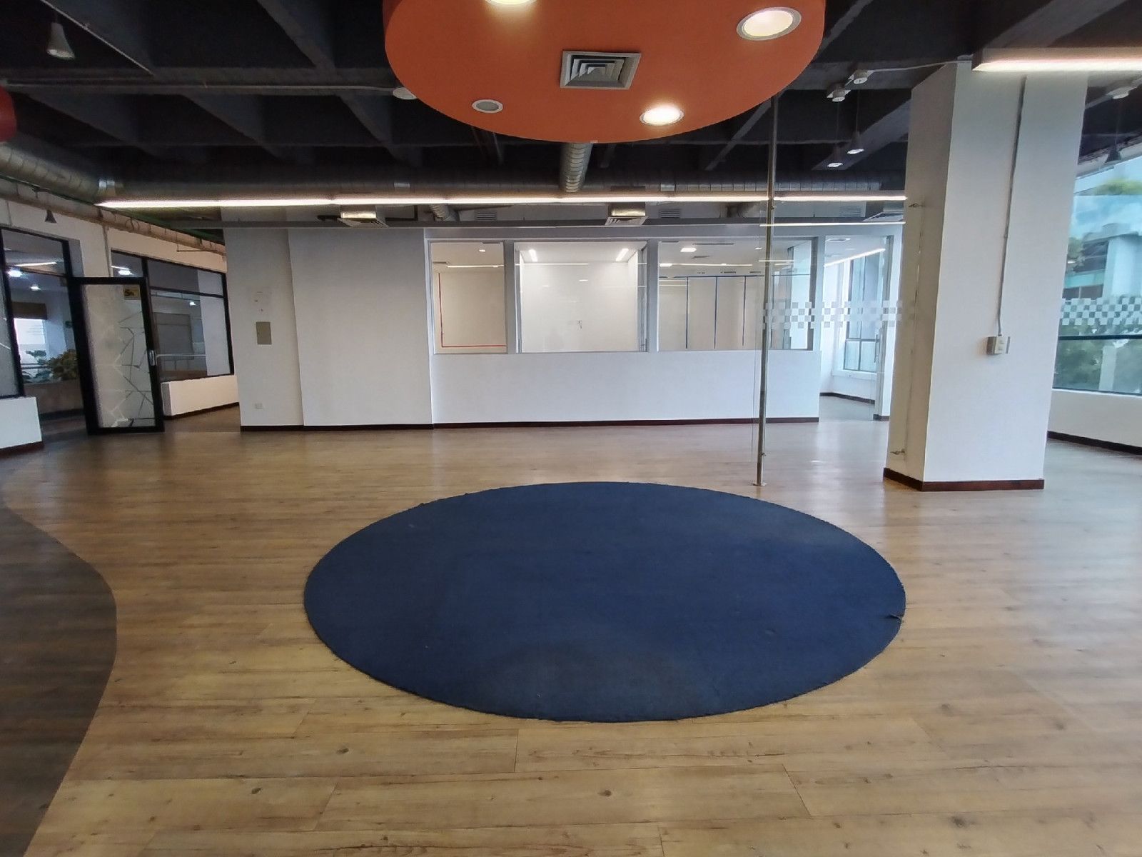 Oficina en arriendo Antioquia Medellín Astorga 203 m2 Habitaciones 0 Baños 1 Garajes 2 Precio $23912773