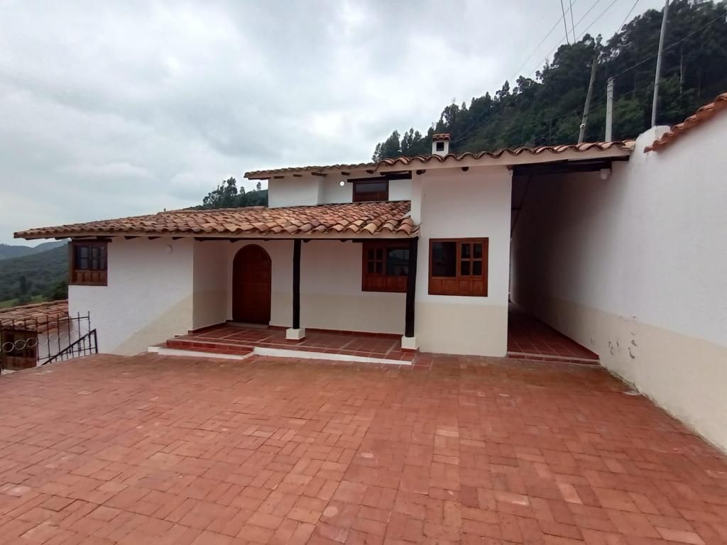Casa Campestre en arriendo Cundinamarca Tabio Tabio 500 m2 Habitaciones 4 Baños 8 Garajes 3 Precio $7900000
