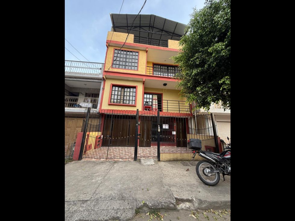 Edificio en venta Valle Del Cauca Cali Atanasio Girardot 500 m2 Habitaciones 16 Baños 6 Garajes 1 Precio $1200000000