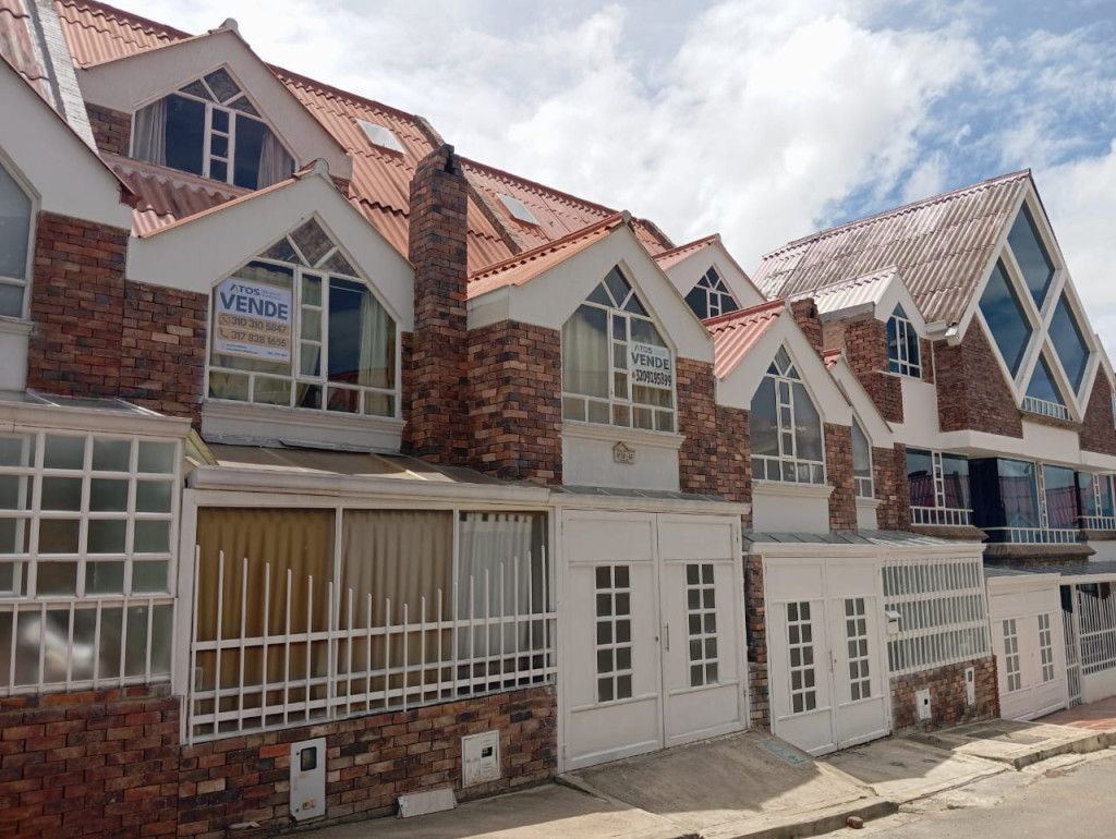 Casa en venta Boyacá Tunja Asd 225 m2 Habitaciones 7 Baños 4 Garajes 1 Precio $340000000