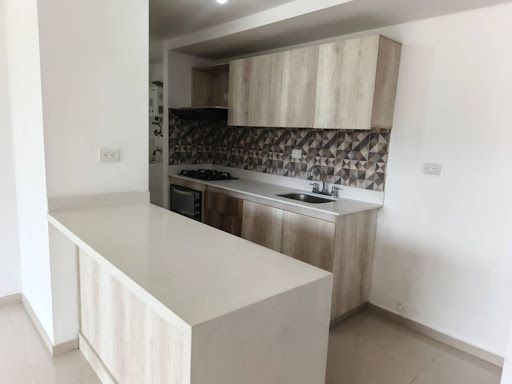 Apartamento en arriendo Antioquia Medellín San German 93 m2 Habitaciones 3 Baños 2 Garajes 1 Precio $3800000