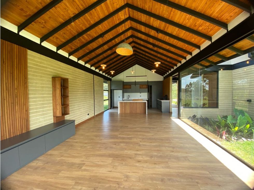 Casa en arriendo Antioquia El Retiro El Retiro 235 m2 Habitaciones 3 Baños 4 Garajes 2 Precio $12000000