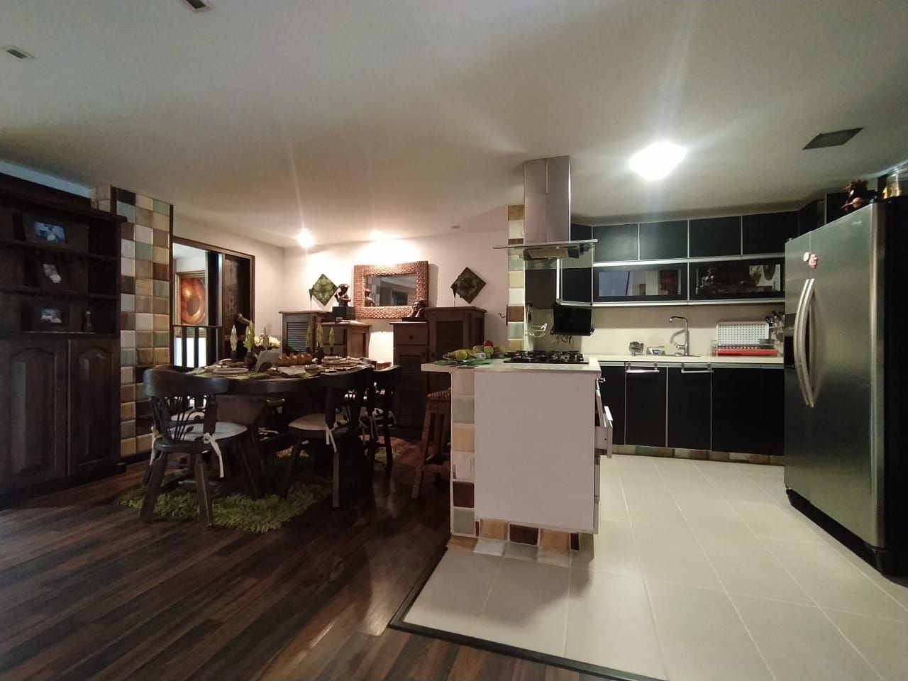 Casa en arriendo Antioquia Envigado El Chocho 270 m2 Habitaciones 5 Baños 5 Garajes 4 Precio $10000000