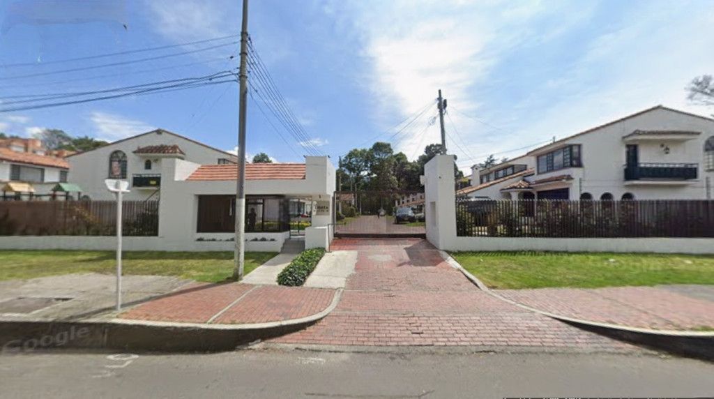 Casa en arriendo Cundinamarca Bogotá Country Club 317 m2 Habitaciones 4 Baños 3 Garajes 3 Precio $7185000