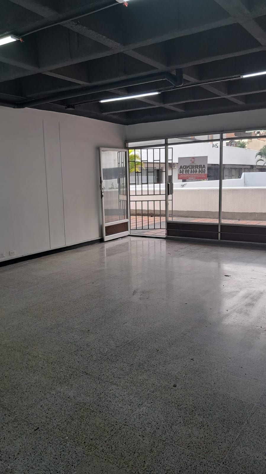 Oficina en arriendo Antioquia Medellín Bombona No 1 60 m2 Habitaciones 0 Baños 1 Garajes 0 Precio $2800000