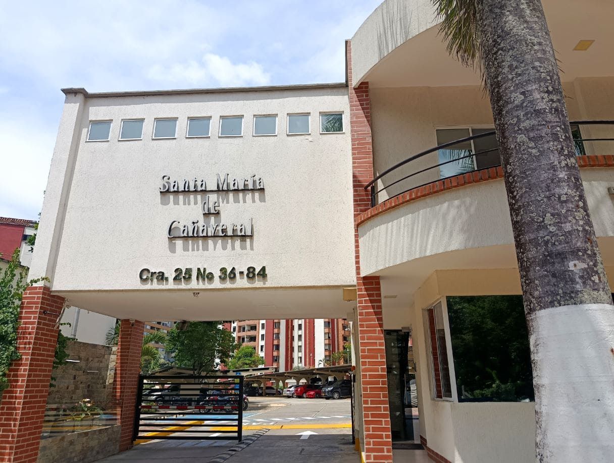 Apartamento en arriendo Santander Floridablanca Urbanizacion Altos De Cañaveral V Etapa 83 m2 Habitaciones 3 Baños 2 Garajes 1 Precio $2166300