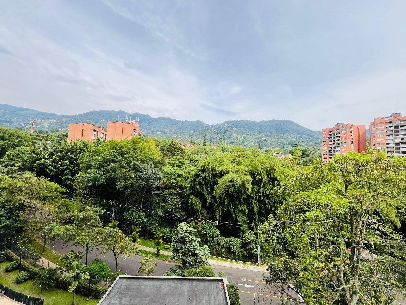Apartamento en arriendo Antioquia Envigado La Inmaculada 85 m2 Habitaciones 2 Baños 2 Garajes 1 Precio $4500000