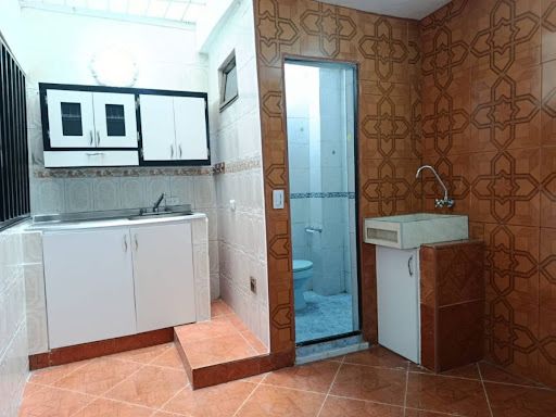 Casa en arriendo Antioquia Medellín Caribe 22 m2 Habitaciones 1 Baños 1 Garajes 0 Precio $1000000
