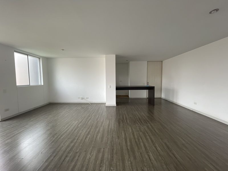 Apartamento en venta Antioquia Itagüí Cr Rivera De Suramerica 100 m2 Habitaciones 3 Baños 2 Garajes 1 Precio $560000000