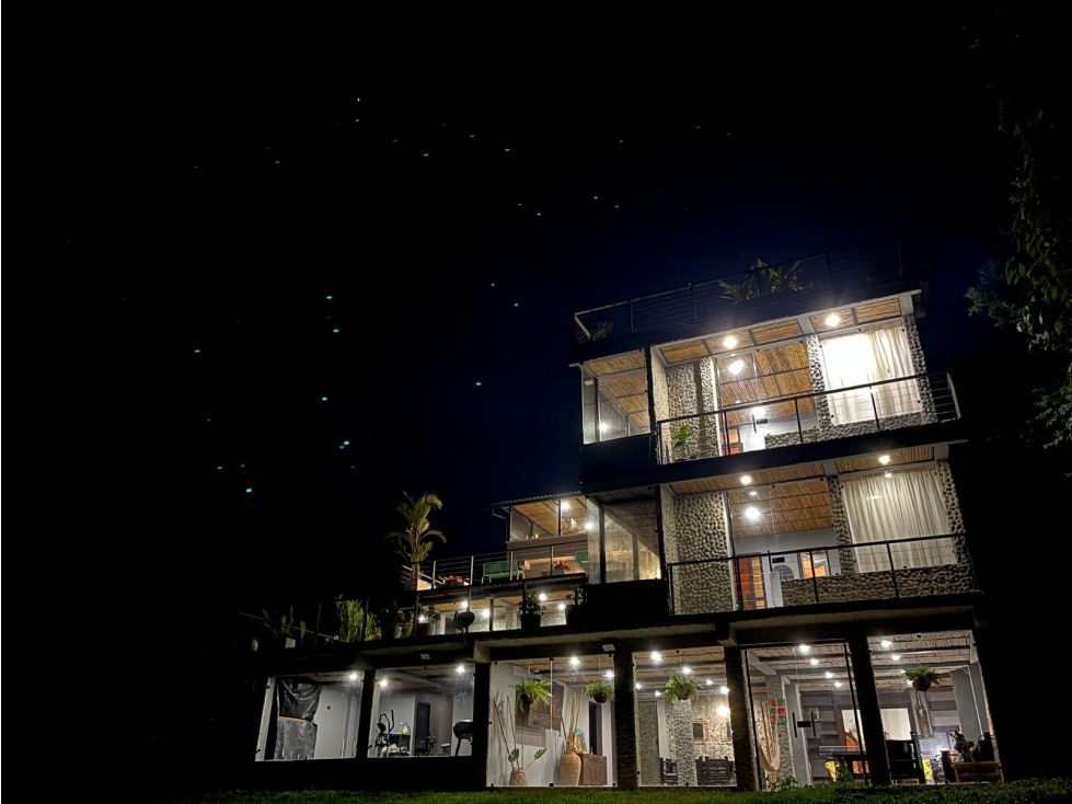 Finca en venta Risaralda Dosquebradas Dosquebradas 800 m2 Habitaciones 7 Baños 4 Garajes 4 Precio $995000000