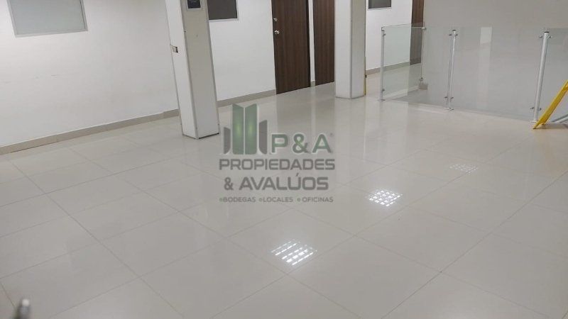 Edificio en arriendo Antioquia Medellín Estadio 500 m2 Habitaciones 0 Baños 5 Garajes 0 Precio $28000000