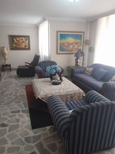 Apartamento en arriendo Antioquia Medellín Laureles 144 m2 Habitaciones 3 Baños 3 Garajes 1 Precio $4500000