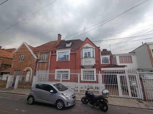 Oficina en arriendo Cundinamarca Bogotá Quesada 150 m2 Habitaciones 0 Baños 2 Garajes 2 Precio $7000000