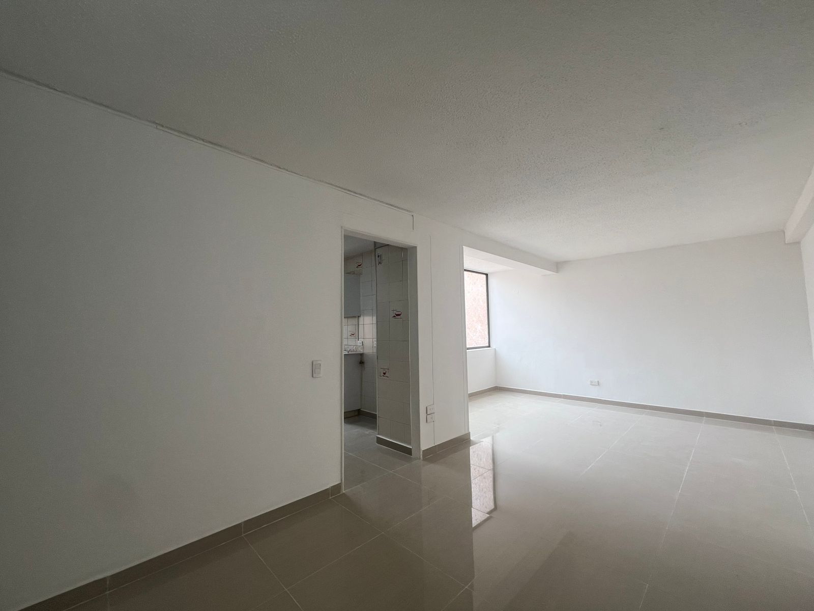 Apartamento en arriendo Antioquia Medellín El Diamante No 2 90 m2 Habitaciones 3 Baños 2 Garajes 1 Precio $3350000