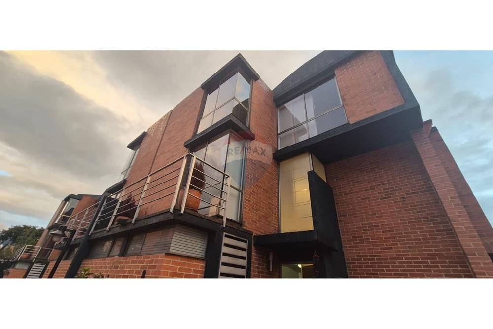 Casa en venta Cundinamarca Bogotá Iberia 180 m2 Habitaciones 4 Baños 3 Garajes 2 Precio $1050000000