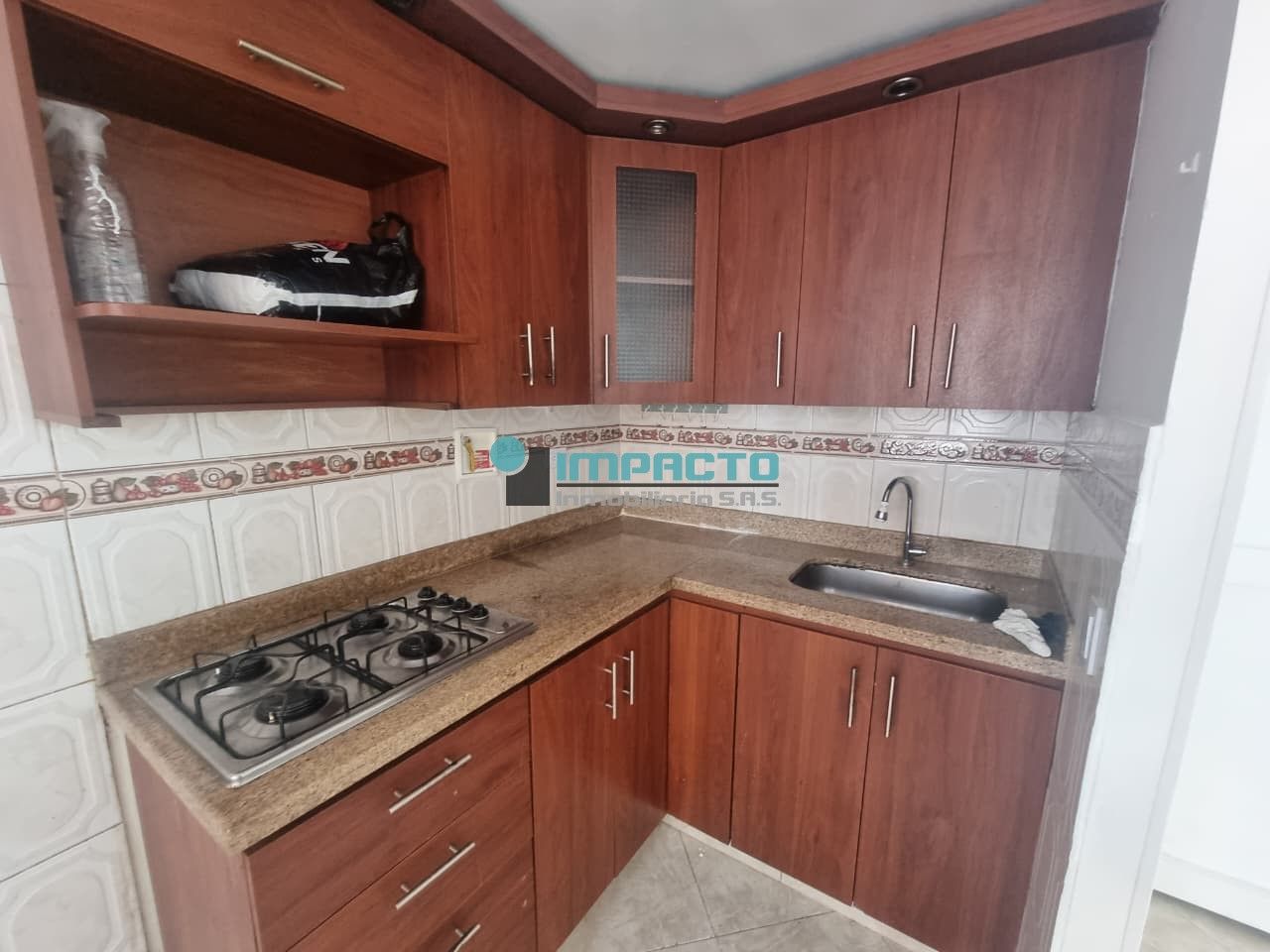 Apartamento en arriendo Antioquia Medellín Naranjitos 58 m2 Habitaciones 2 Baños 1 Garajes 0 Precio $1200000