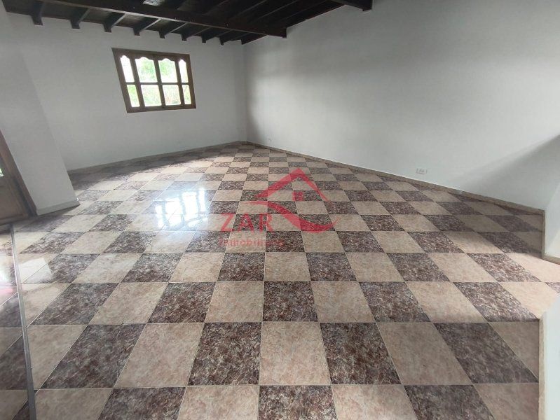 Apartamento en arriendo Antioquia Medellín Caicedo 120 m2 Habitaciones 4 Baños 3 Garajes 0 Precio $3500000