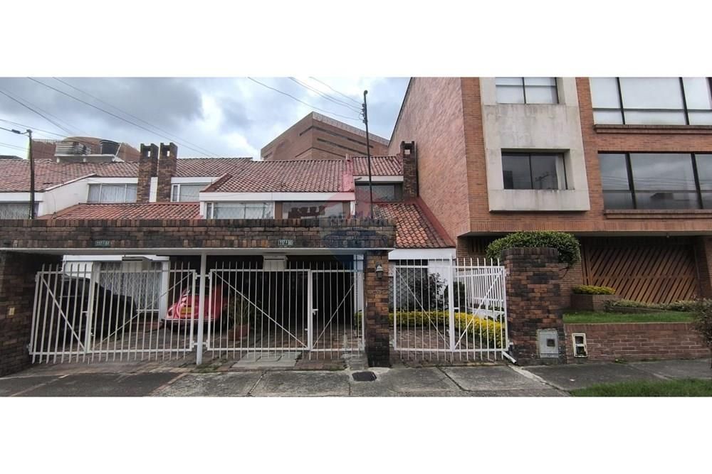 Casa en venta Cundinamarca Bogotá Santa Barbara Central 185 m2 Habitaciones 4 Baños 4 Garajes 2 Precio $1100000000