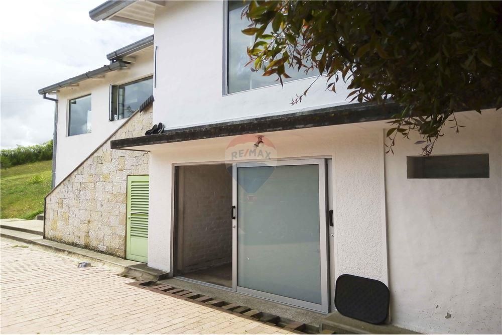 Casa en venta Cundinamarca La Calera La Pradera De Potosí 185 m2 Habitaciones 3 Baños 2 Garajes 6 Precio $1400000000