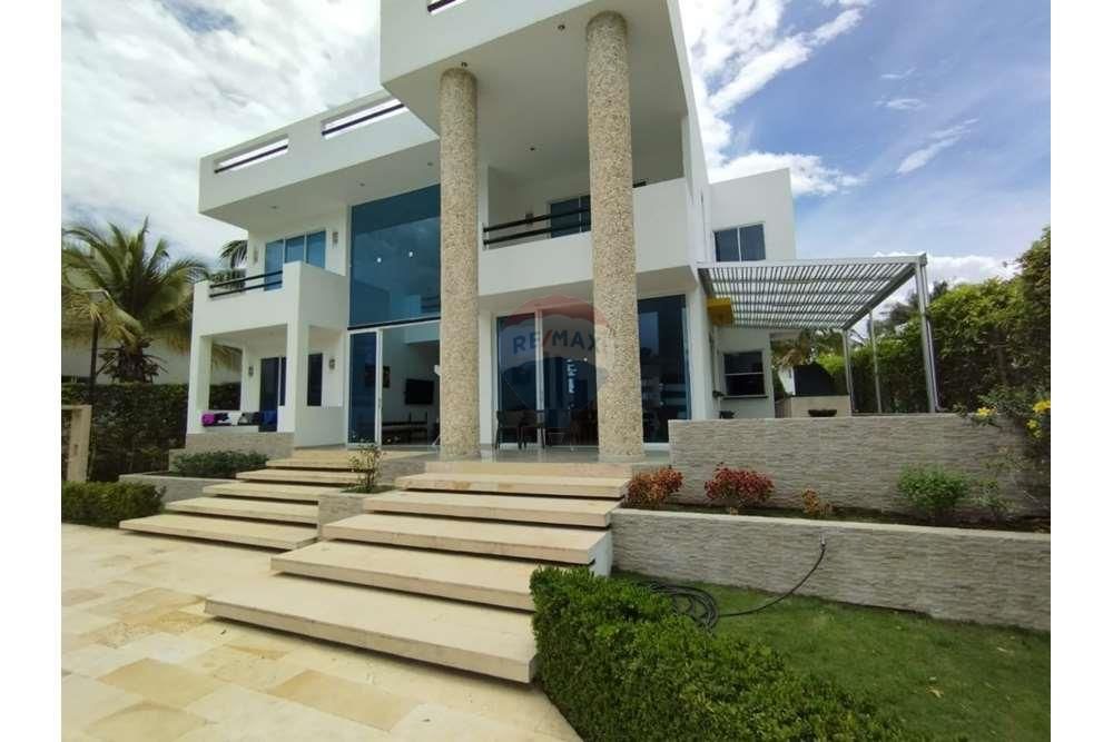 Casa en venta Tolima Melgar Las Palmas 493 m2 Habitaciones 4 Baños 4 Garajes 3 Precio $1450000000