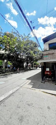 Apartamento en arriendo Antioquia Medellín Santa Lucia 150 m2 Habitaciones 7 Baños 3 Garajes 0 Precio $5100000