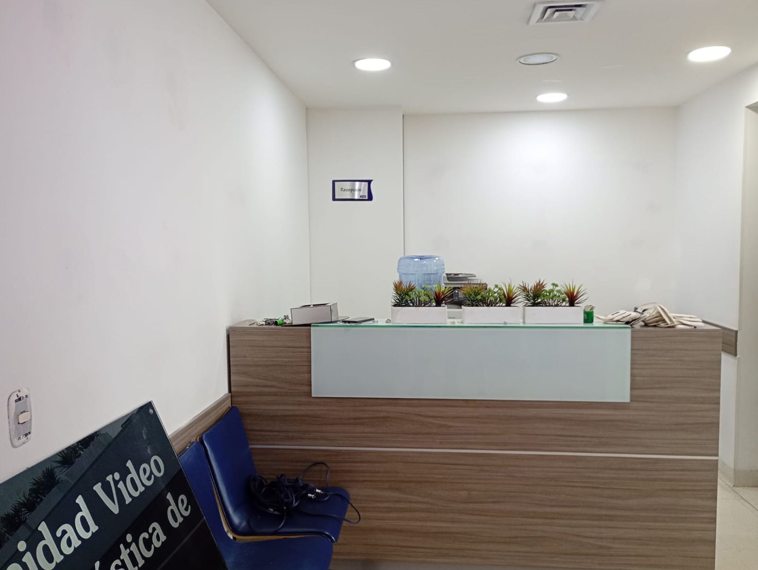 Consultorio en arriendo Antioquia Medellín Villa Carlota 67 m2 Habitaciones 0 Baños 2 Garajes 1 Precio $10300000