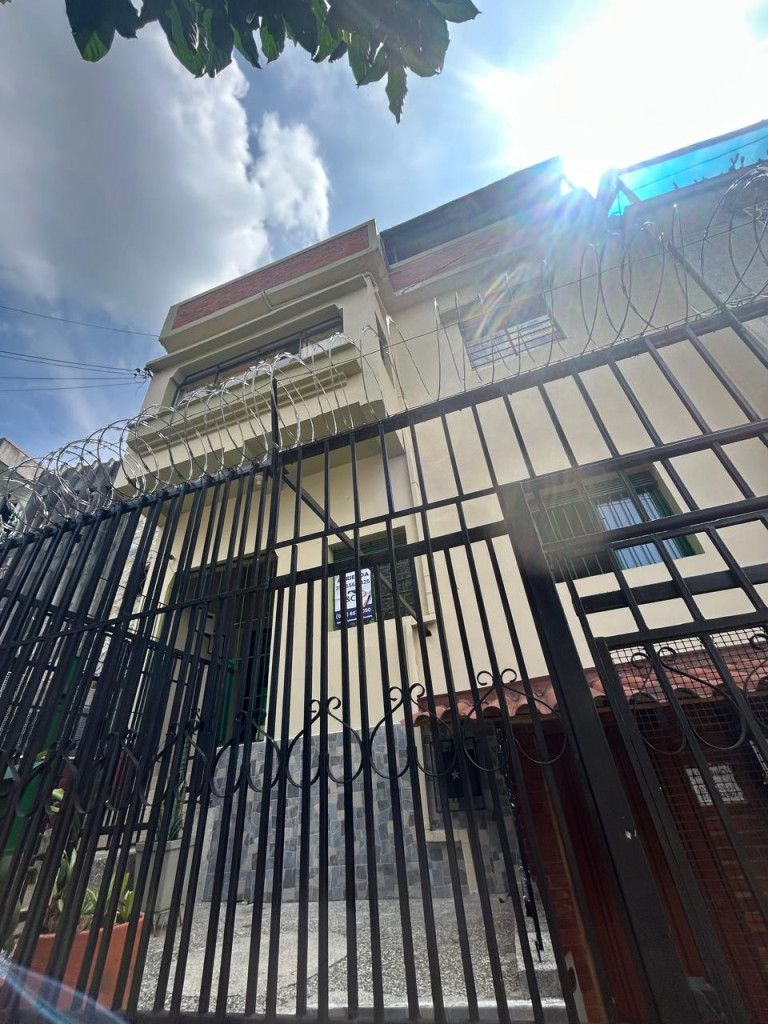 Apartaestudio en arriendo Valle Del Cauca Cali Miraflores 65 m2 Habitaciones 2 Baños 1 Garajes 0 Precio $1300000