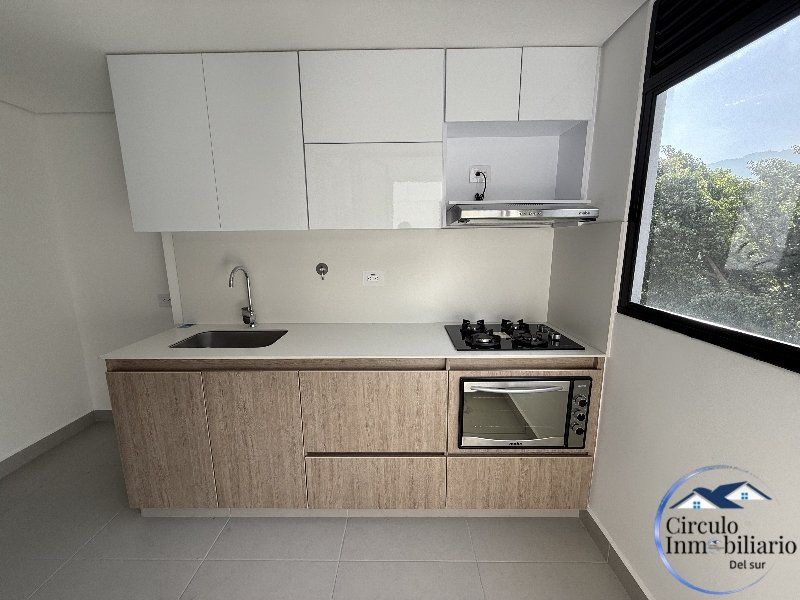Apartamento en arriendo o venta Antioquia Envigado Primavera 77 m2 Habitaciones 2 Baños 3 Garajes 1 Precio venta $610000000 Precio arriendo $3300000