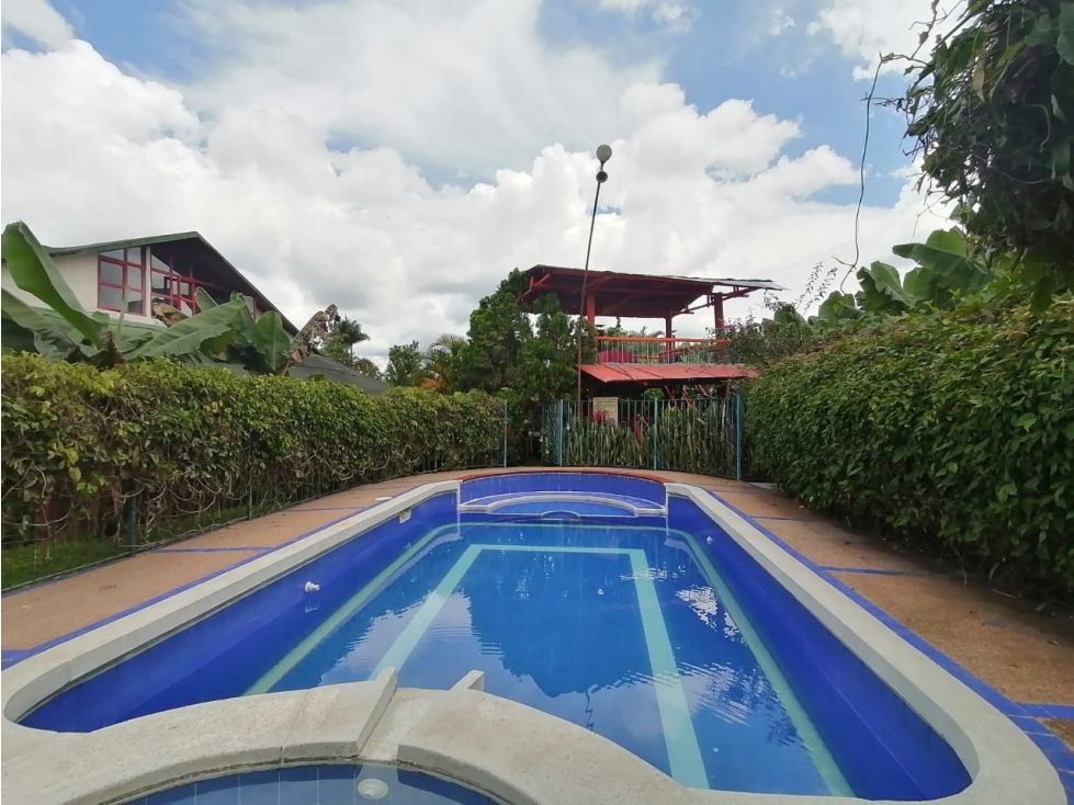 Casa Campestre en venta Quindío Armenia Armenia 444 m2 Habitaciones 7 Baños 6 Garajes 4 Precio $800000000