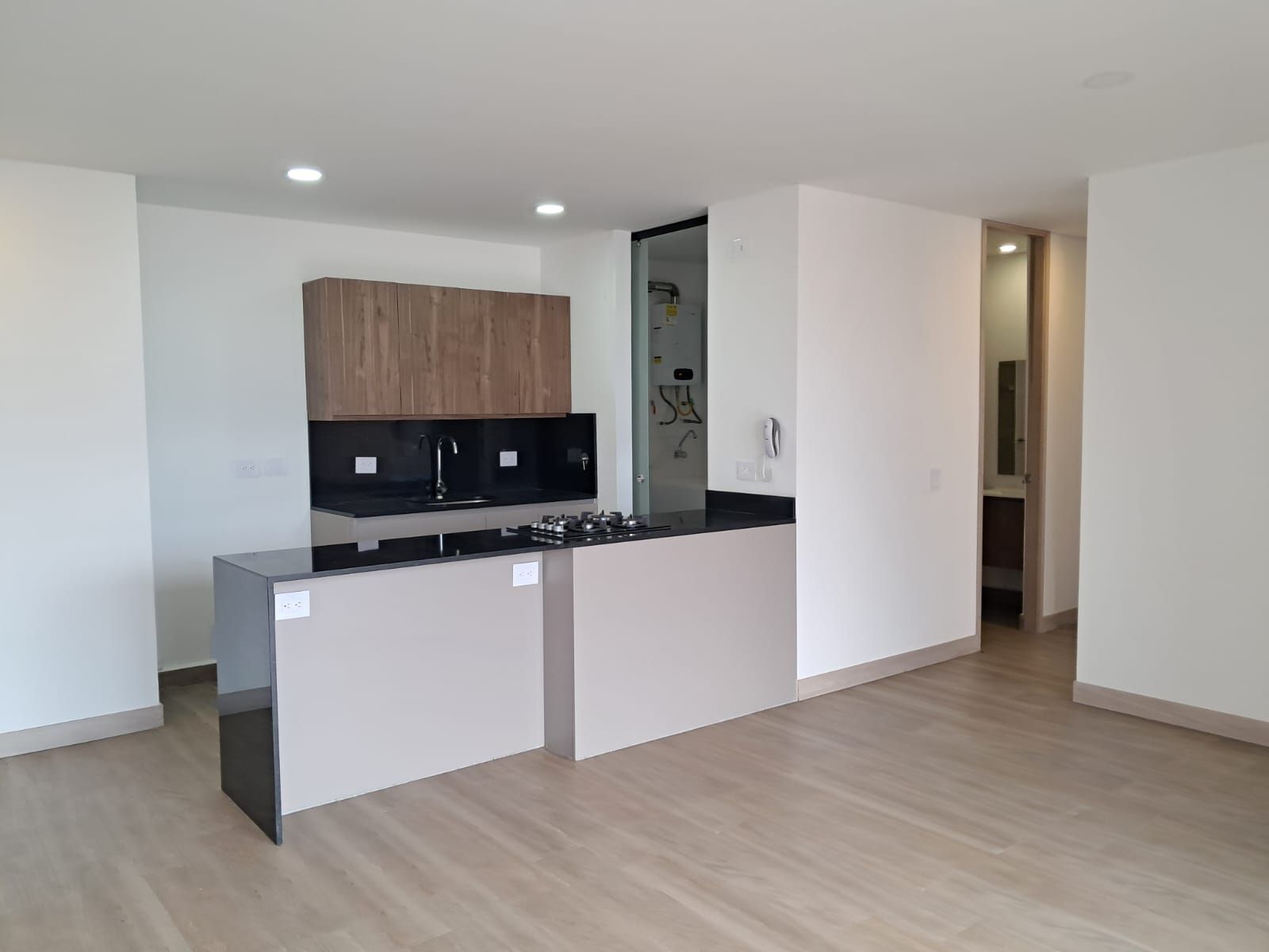 Apartamento en arriendo Antioquia Rionegro Gualanday 82 m2 Habitaciones 2 Baños 2 Garajes 1 Precio $3400000