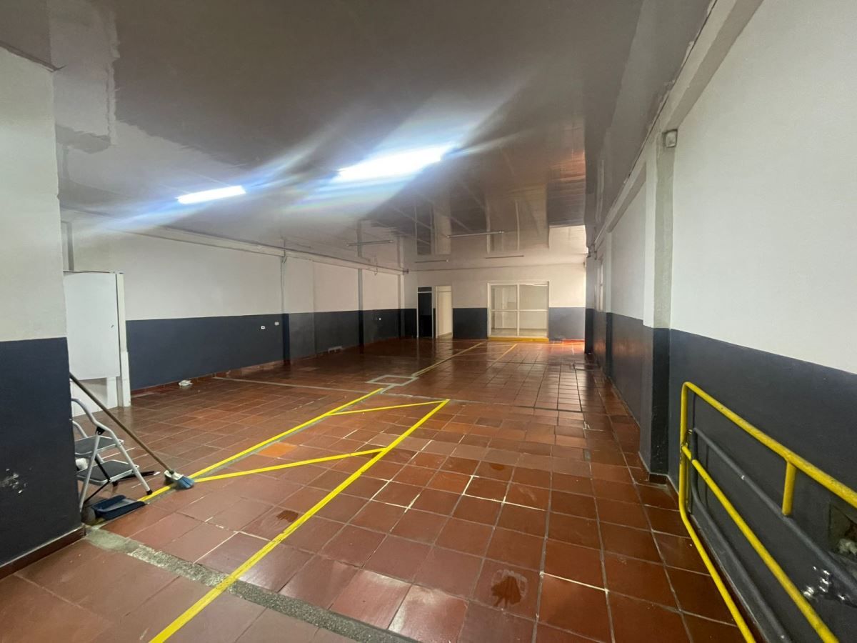 Bodega en arriendo Cundinamarca Bogotá Quinta Camacho 222 m2 Habitaciones 0 Baños 2 Garajes 1 Precio $5500000