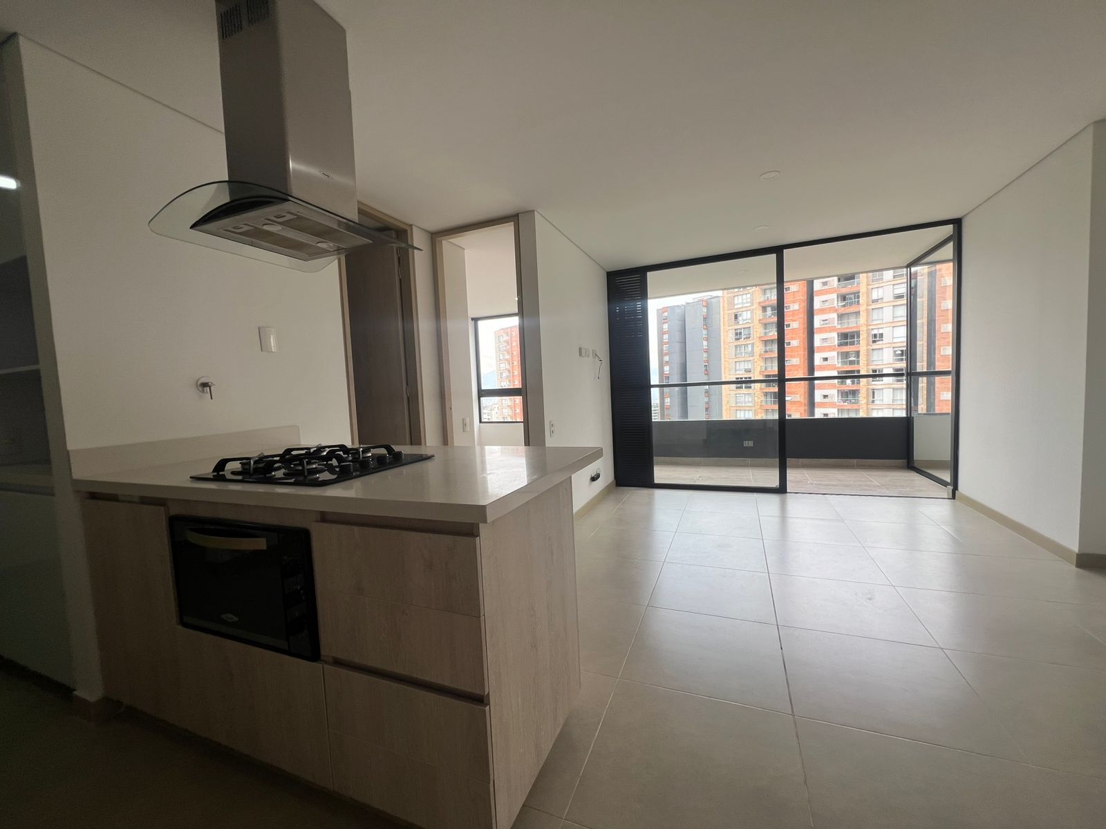 Apartamento en venta Antioquia Envigado La Mesa 74 m2 Habitaciones 2 Baños 2 Garajes 2 Precio $700000000