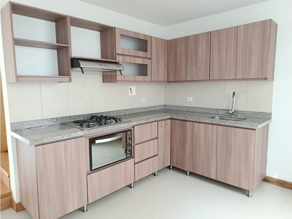 Casa en arriendo Antioquia Rionegro San Antonio 138 m2 Habitaciones 3 Baños 2 Garajes 1 Precio $4000000