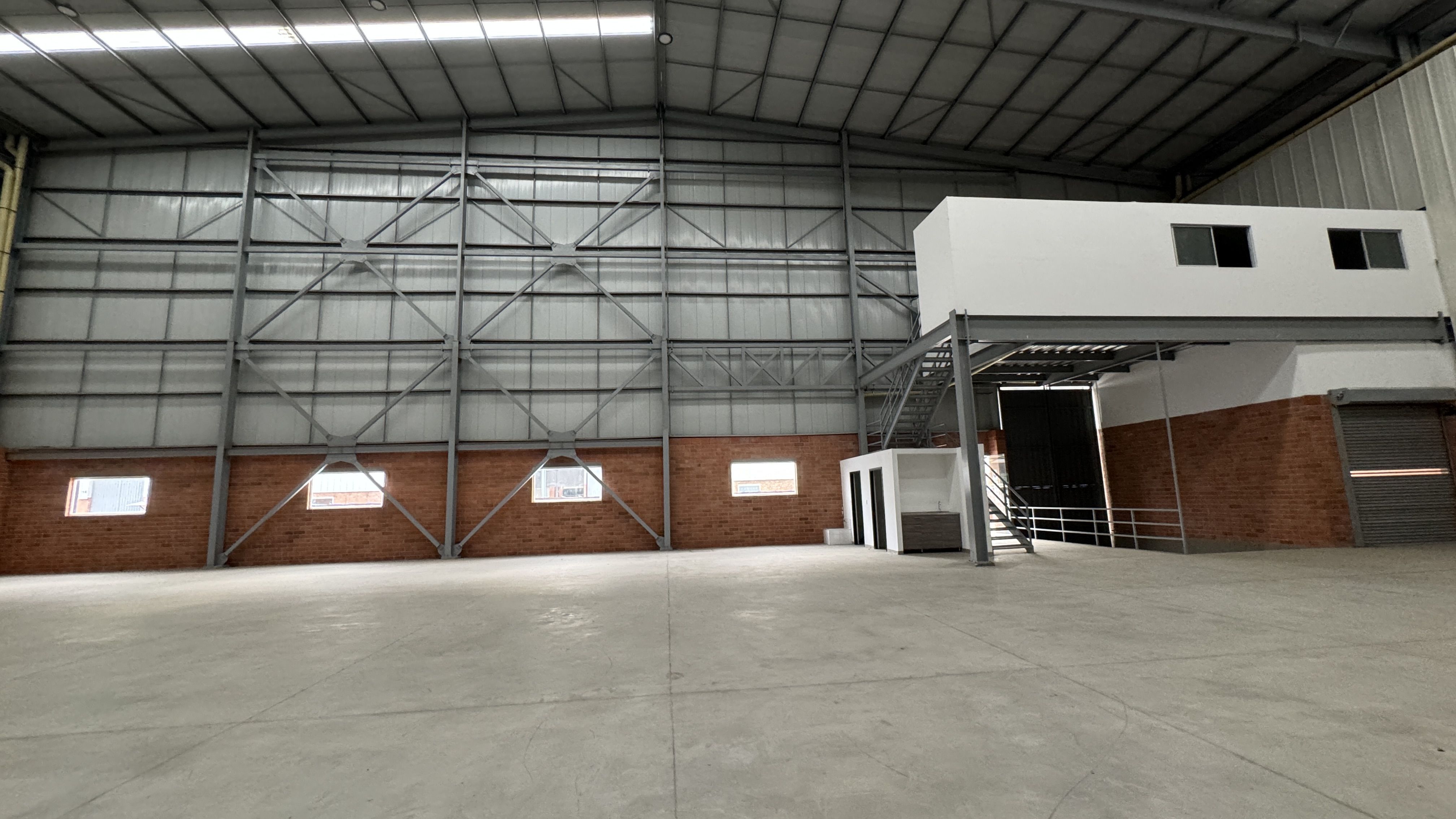 Bodega en arriendo Valle Del Cauca Cali Ciudad Los Álamos 750 m2 Habitaciones 0 Baños 4 Garajes 6 Precio $21750000