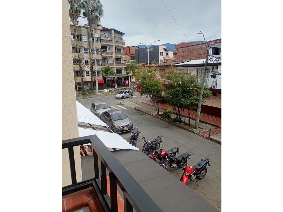 Apartaestudio en arriendo Antioquia Itagüí Santa Maria Et Iii 65 m2 Habitaciones 3 Baños 2 Garajes 0 Precio $2250000