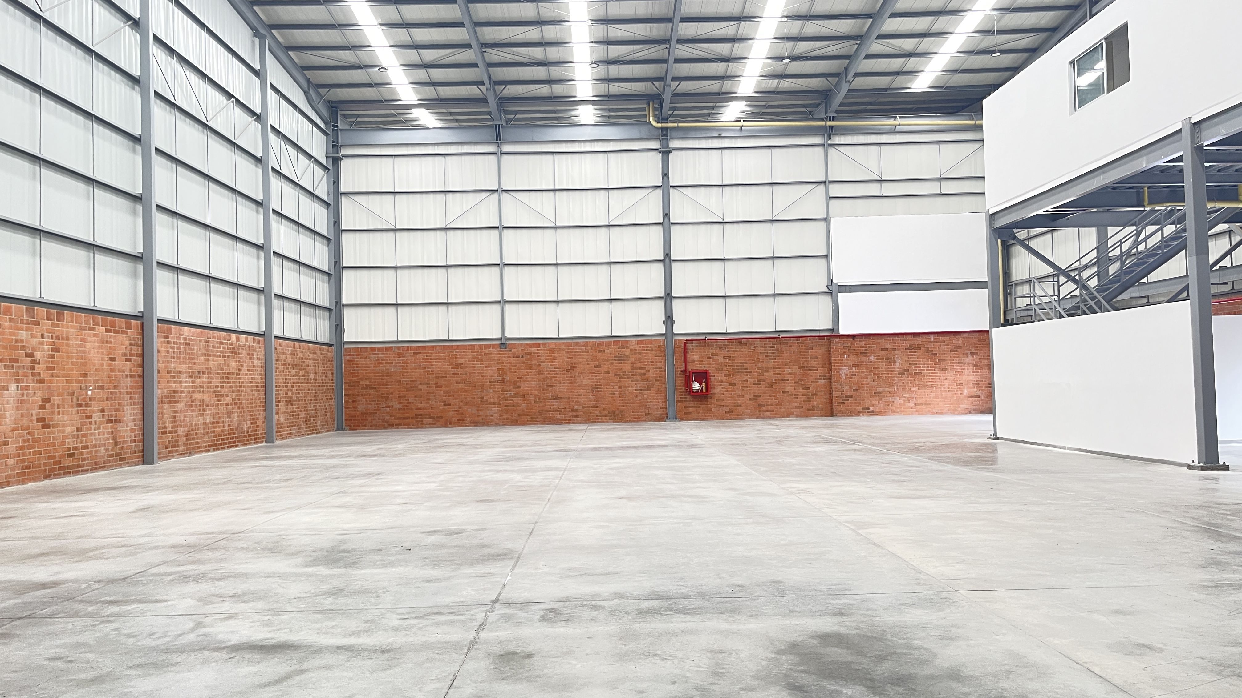 Bodega en arriendo Valle Del Cauca Cali Ciudad Los Álamos 1500 m2 Habitaciones 0 Baños 6 Garajes 6 Precio $43500000