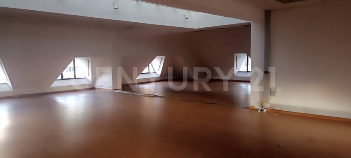 Oficina en arriendo Cundinamarca Bogotá Chicó Norte 156 m2 Habitaciones 0 Baños 1 Garajes 2 Precio $8390000