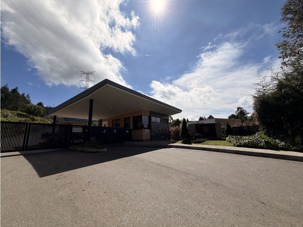 Lote en venta Antioquia Guarne Guarne 5625 m2 Habitaciones 0 Baños 0 Garajes 1 Precio $550000000