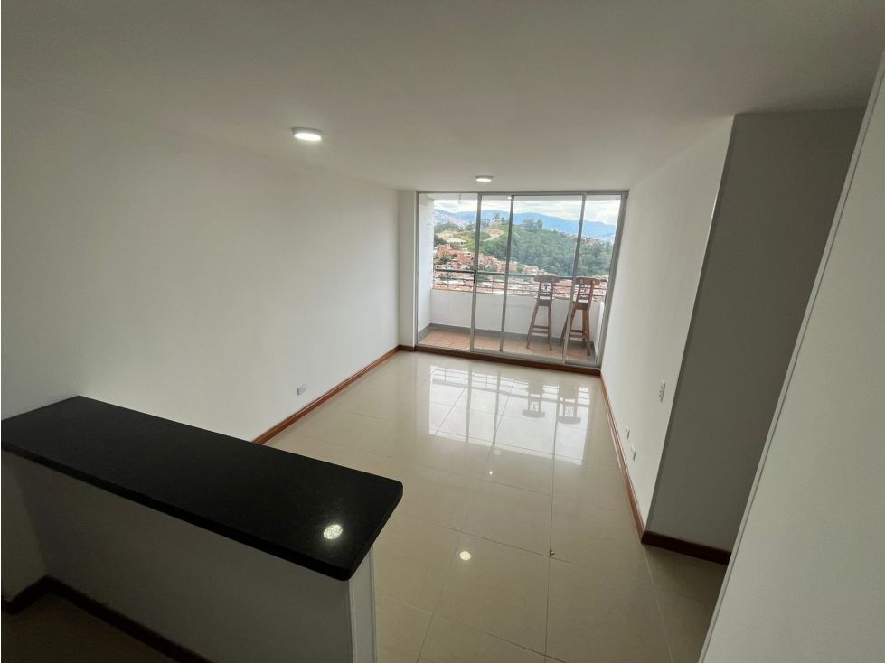 Apartamento en arriendo Antioquia Medellín Altavista 60 m2 Habitaciones 3 Baños 2 Garajes 1 Precio $2800000