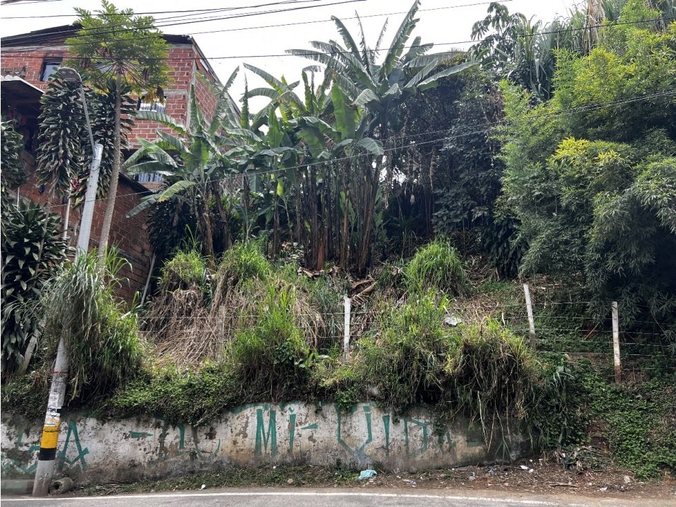 Lote en venta Antioquia Medellín San Antonio De Prado 1 m2 Habitaciones 0 Baños 0 Garajes 0 Precio $850000000