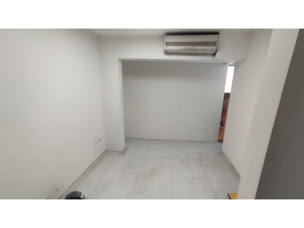 Bodega en arriendo Antioquia Medellín Caribe 150 m2 Habitaciones 0 Baños 3 Garajes 0 Precio $3700000