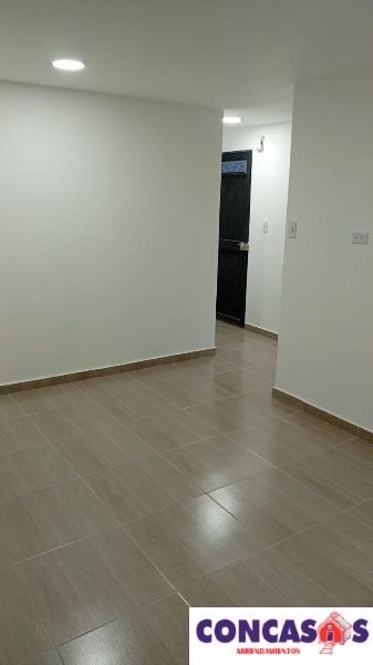 Apartamento en arriendo Antioquia Medellín Florida Nueva 15 m2 Habitaciones 1 Baños 1 Garajes 0 Precio $1000000